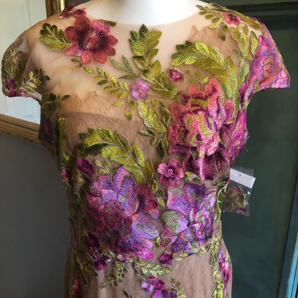 Marchesa Dresses & Skirts - Marchesa Dress